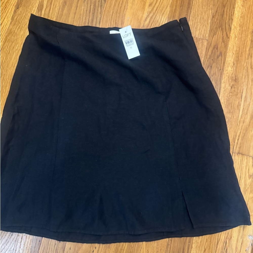 LOFT Black light weight Skirt